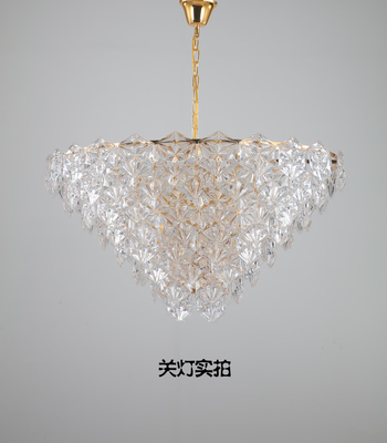 輕奢風格燈飾家裝 引領(lǐng)現(xiàn)代家居的潮流趨勢